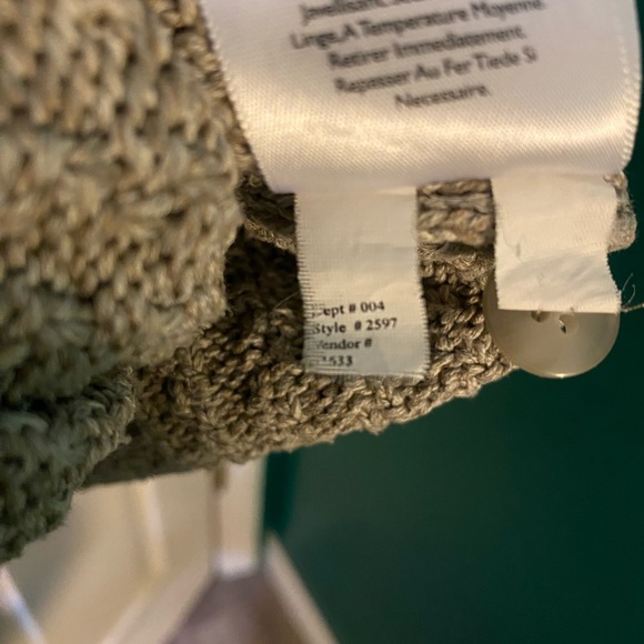 Eddie Bauer Men's Ribbed Taupe Crewneck Sweater - Picture 5 of 5